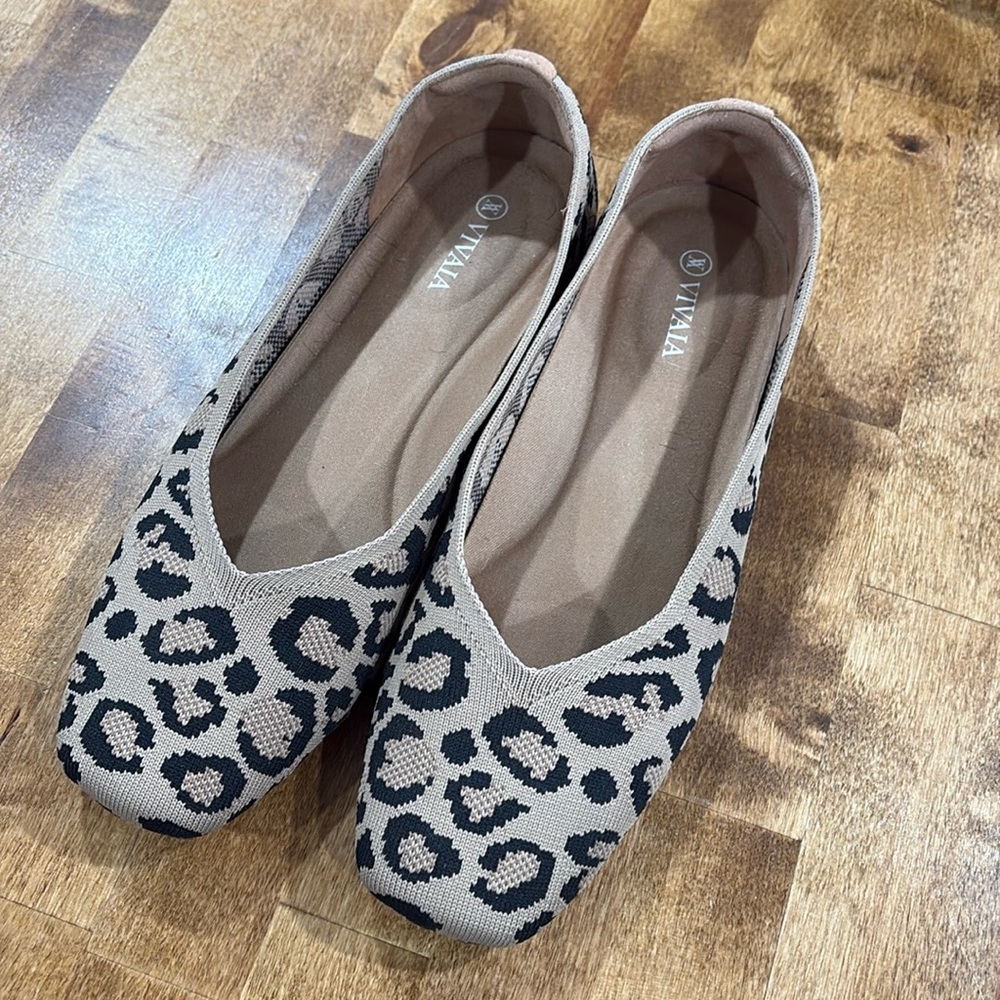 Leopard Vuvaia flats 9.5